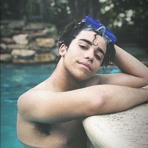 Meet your Posher, Johnpaul